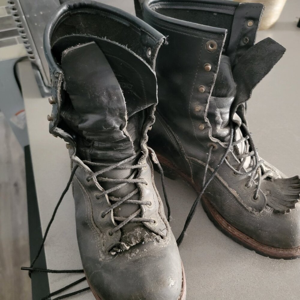 Work shoes
